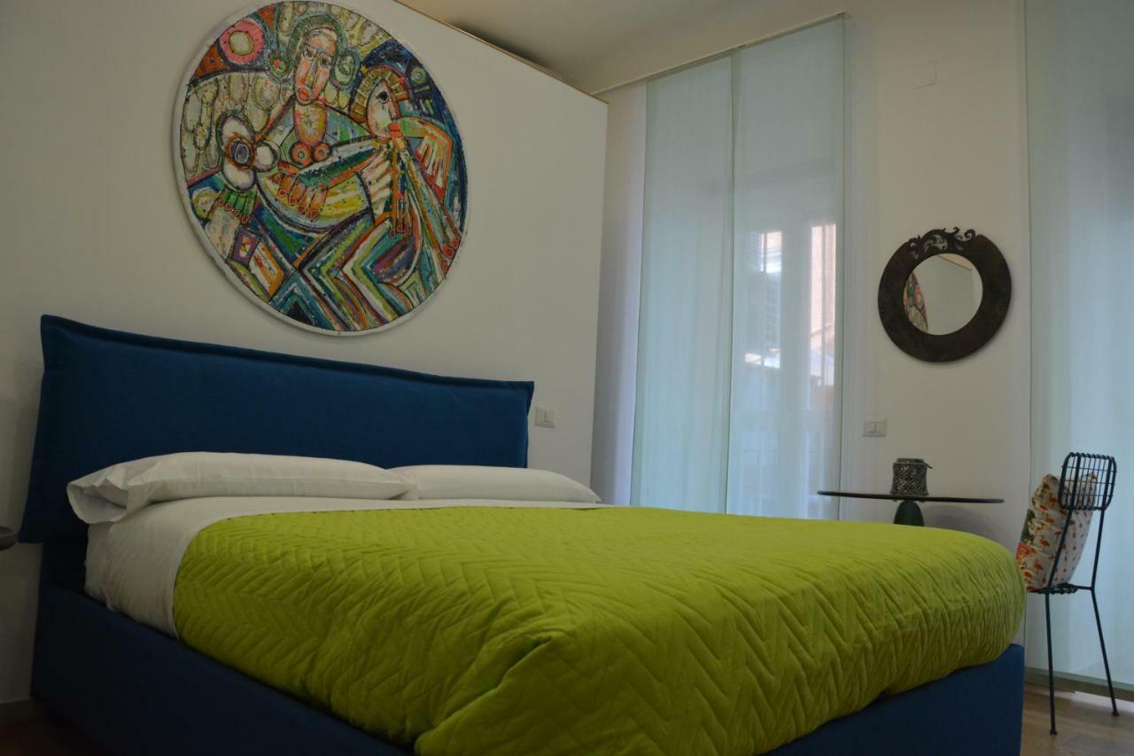 Dimora Megaride Bed & Breakfast Naples Exterior photo